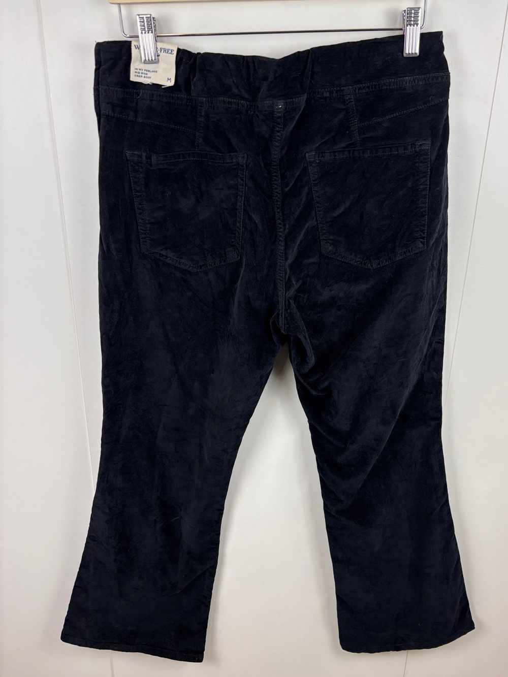 NWT We the Free In My Feelings Crop Boot Mid Rise Black Velveteen sz M Jeans - Picture 5 of 10